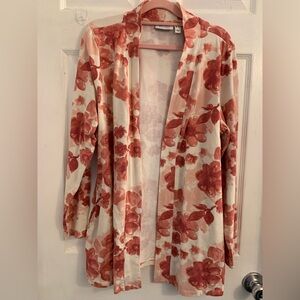 D&Co Women’s Pink Floral open front Cardigan. Size large $10